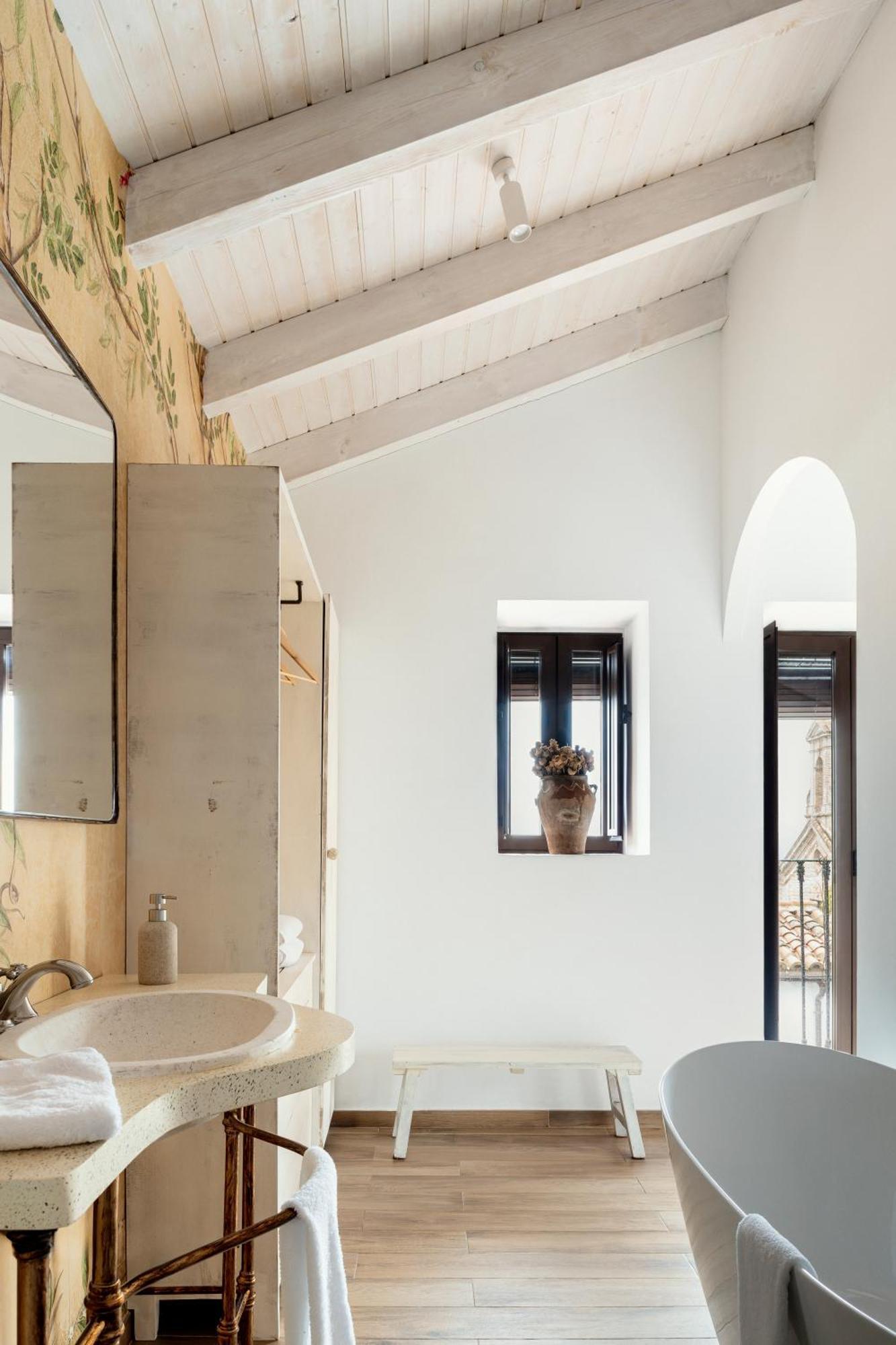 גואדלופה Apartamentos Turisticos El Patio Del Nogal מראה חיצוני תמונה